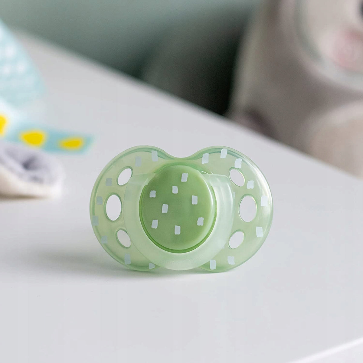 Tommee Tippee Night symmetrische, leuchtende Schnuller 18-36 Monate