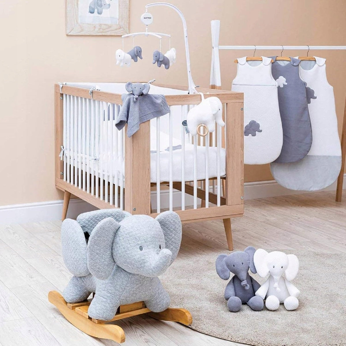 NATTOU Spieluhr-Mobile für das Kinderbett ELEFANT TEMBO