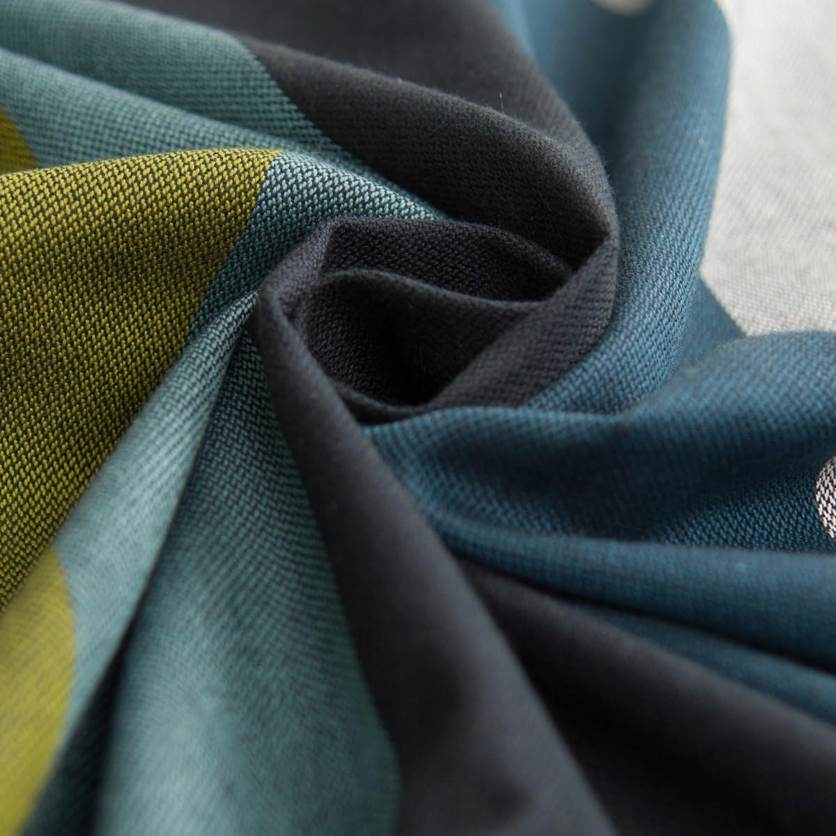 HOPPEDIZ woven shawl