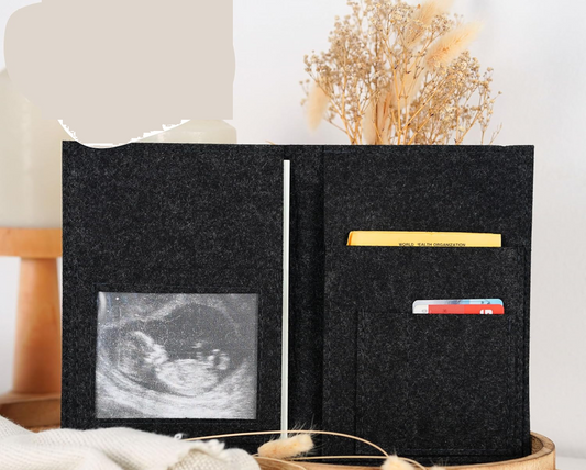 MAHEWA Kleine Wunder Hülle für den Mutterpass 13,8 x 19 cm – Produktfoto 2