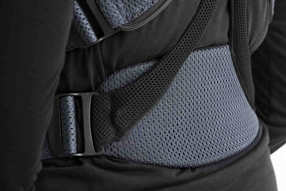 BABYBJORN Airy Mesh ergonomische Babytrage 3,5-12 kg