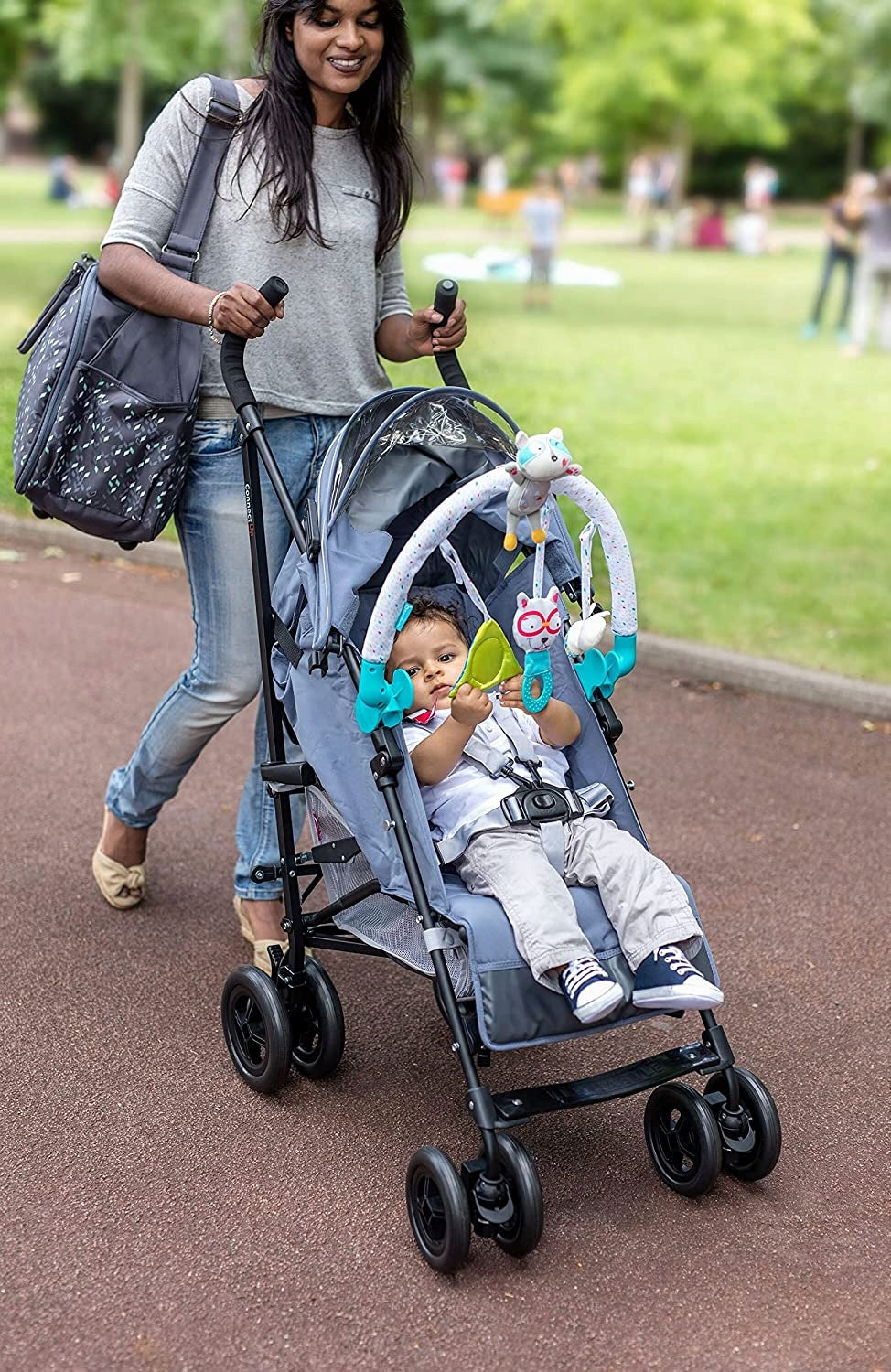 BADABULLE Spielbogen für Kinderwagen und Autositz
