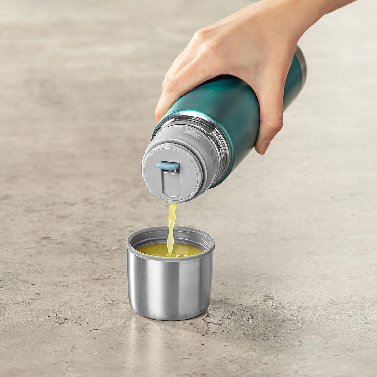 REER Colour termos ze stali nierdzewnej 450 ml zielony, termos do gorących i zimnych napojów BPA i PVC free