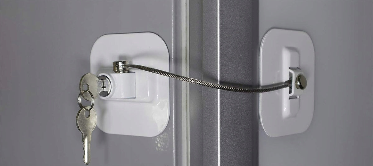CHILD SAFETY LOCK Sicherung für Schränke und Schubladen 19 cm + 2 Schlüssel