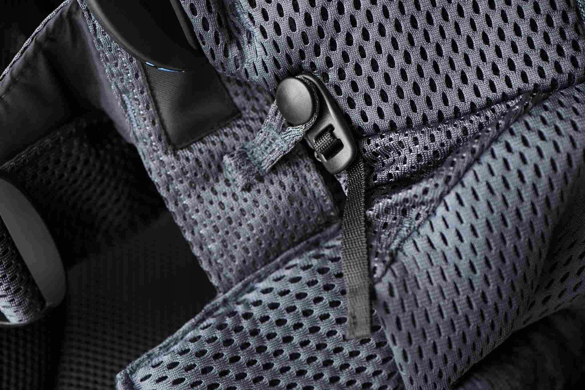 BABYBJORN Airy Mesh ergonomische Babytrage 3,5-12 kg