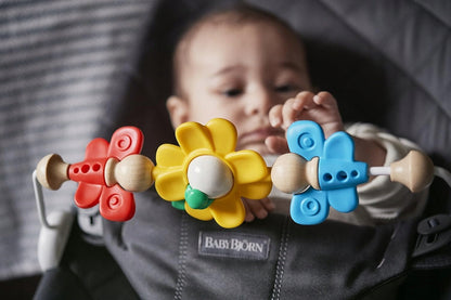 BABYBJORN Flying Friends Holz-Kunststoff-Spielbogen für Babywippe 31 cm