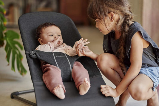 BABYBJORN Bliss Wippe und Kinderstuhl 2-in-1, 3,5–13 kg – Produktfoto 2