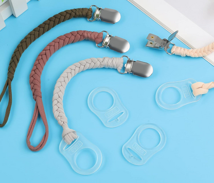 ANNHAO Schnullerkette aus Baumwolle mit Clip 22 cm BEIGE