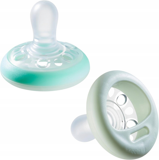 TOMMEE TIPPEE Schnuller kiefergerecht x2 6-18 Monate LEUCHTET