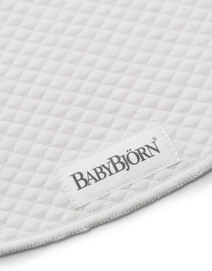 BABYBJORN Trageschutzlätzchen x2
