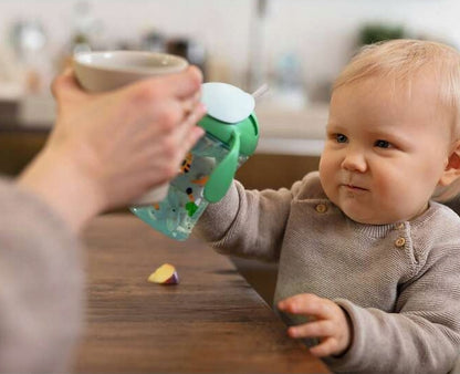 NUK Motion Cup AUSLAUFSICHER mit flexiblem Strohhalm 8m+
