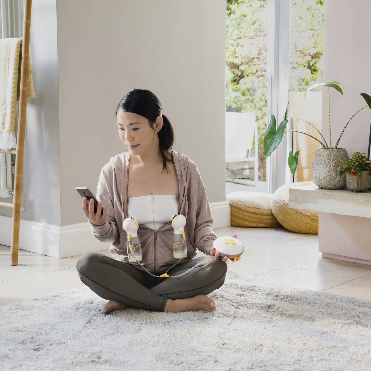 MEDELA gorset do laktatora EASY EXPRESSION L do odciągania pokarmu bez użycia rąk