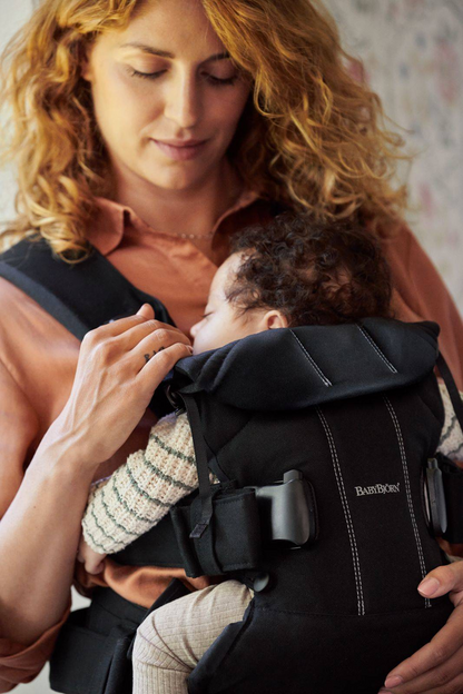 BABYBJORN ONE ergonomische Babytrage 3,5-15kg