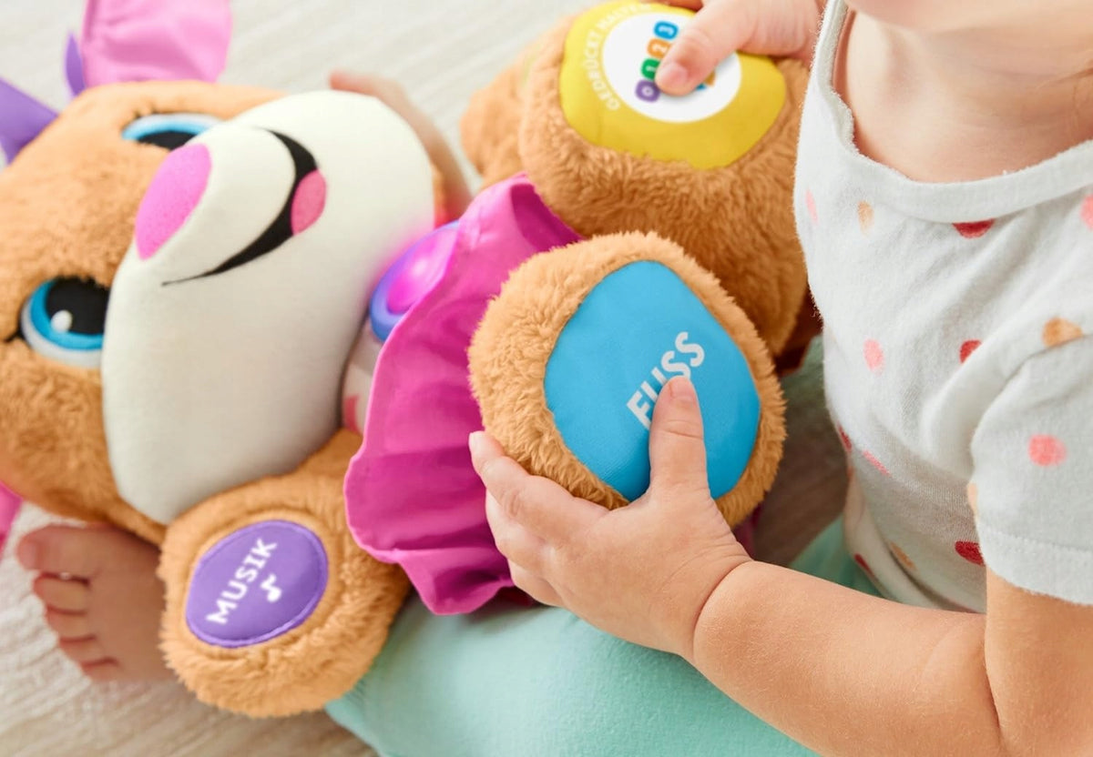 FISHER-PRICE FPP53 siostra szczeniaczka uczniaczka j. niemiecki, interaktywny piesek dla dzieci 6m+, różowy