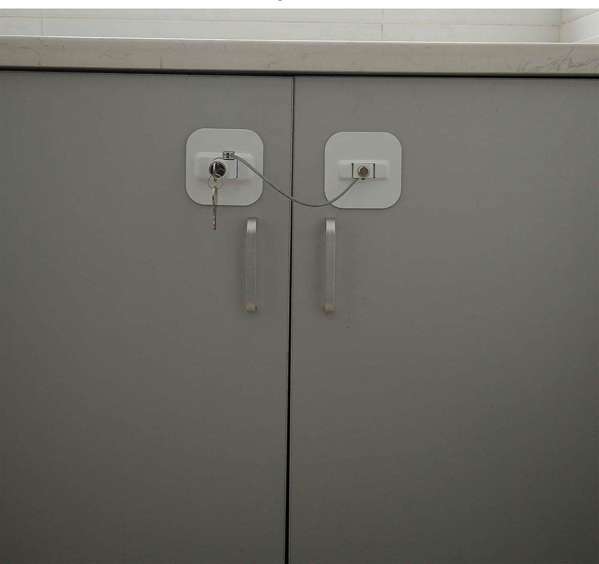 CHILD SAFETY LOCK Sicherung für Schränke und Schubladen 19 cm + 2 Schlüssel
