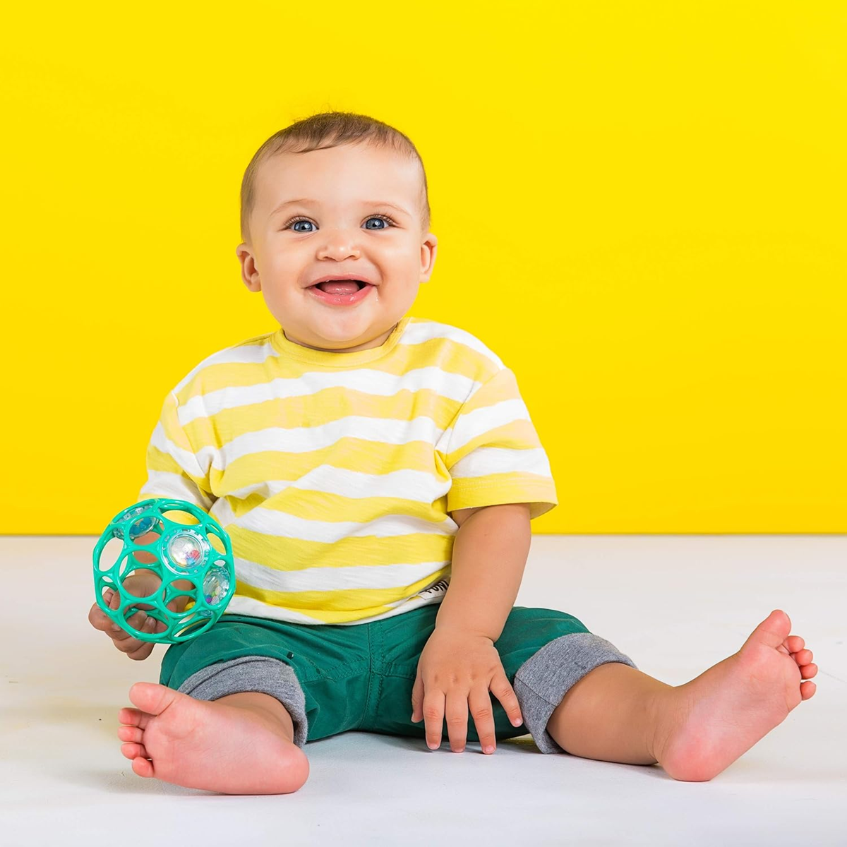 BRIGHT STARTS Soothers & Shakers Spielzeugset für Babys, 7-teilig, ab 6 Monaten